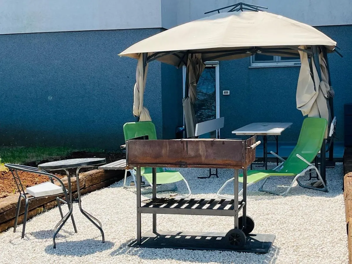Mima Apartamento PUY 0*,  Croácia